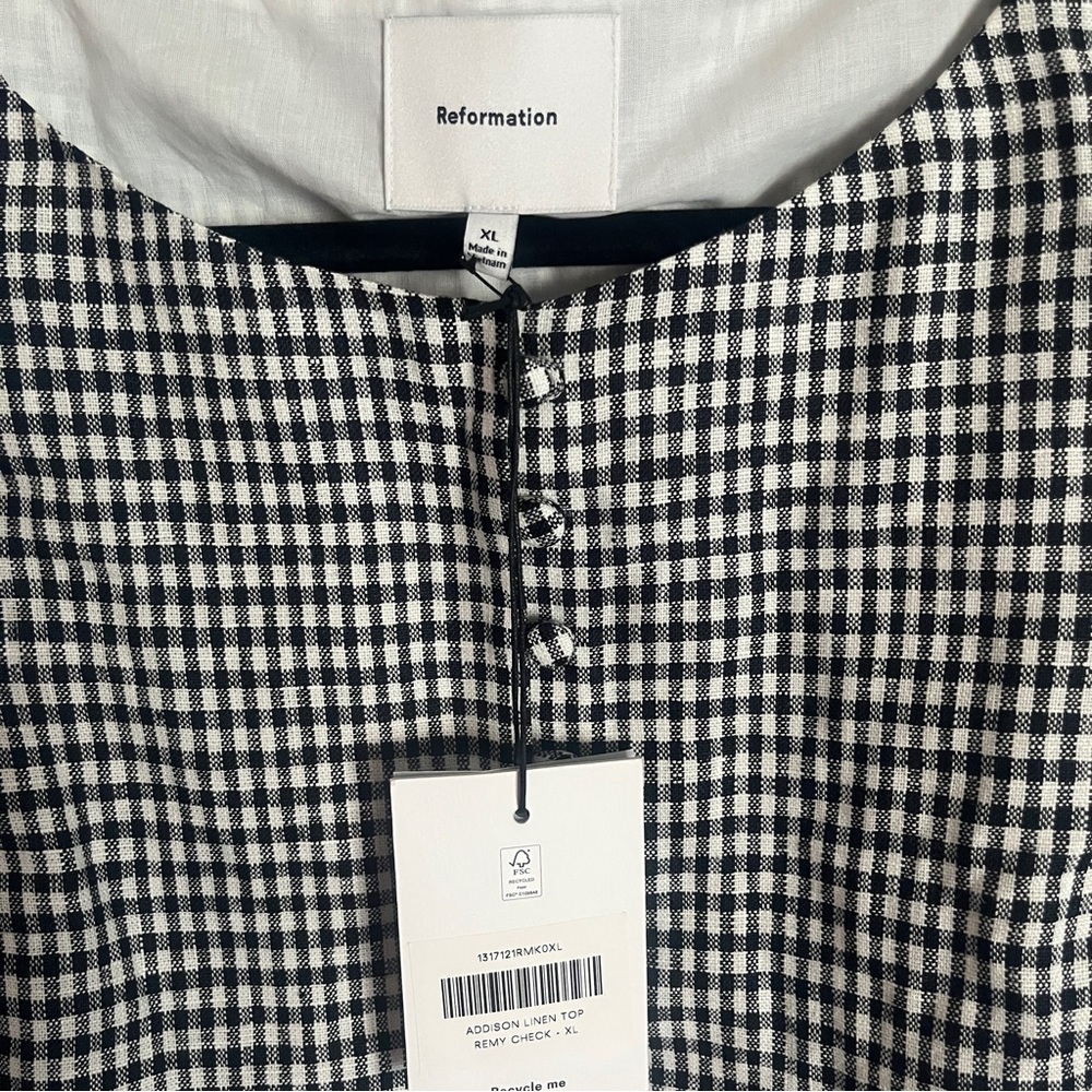 Reformation Addison Linen Top in Remy Check - Picture 5 of 7